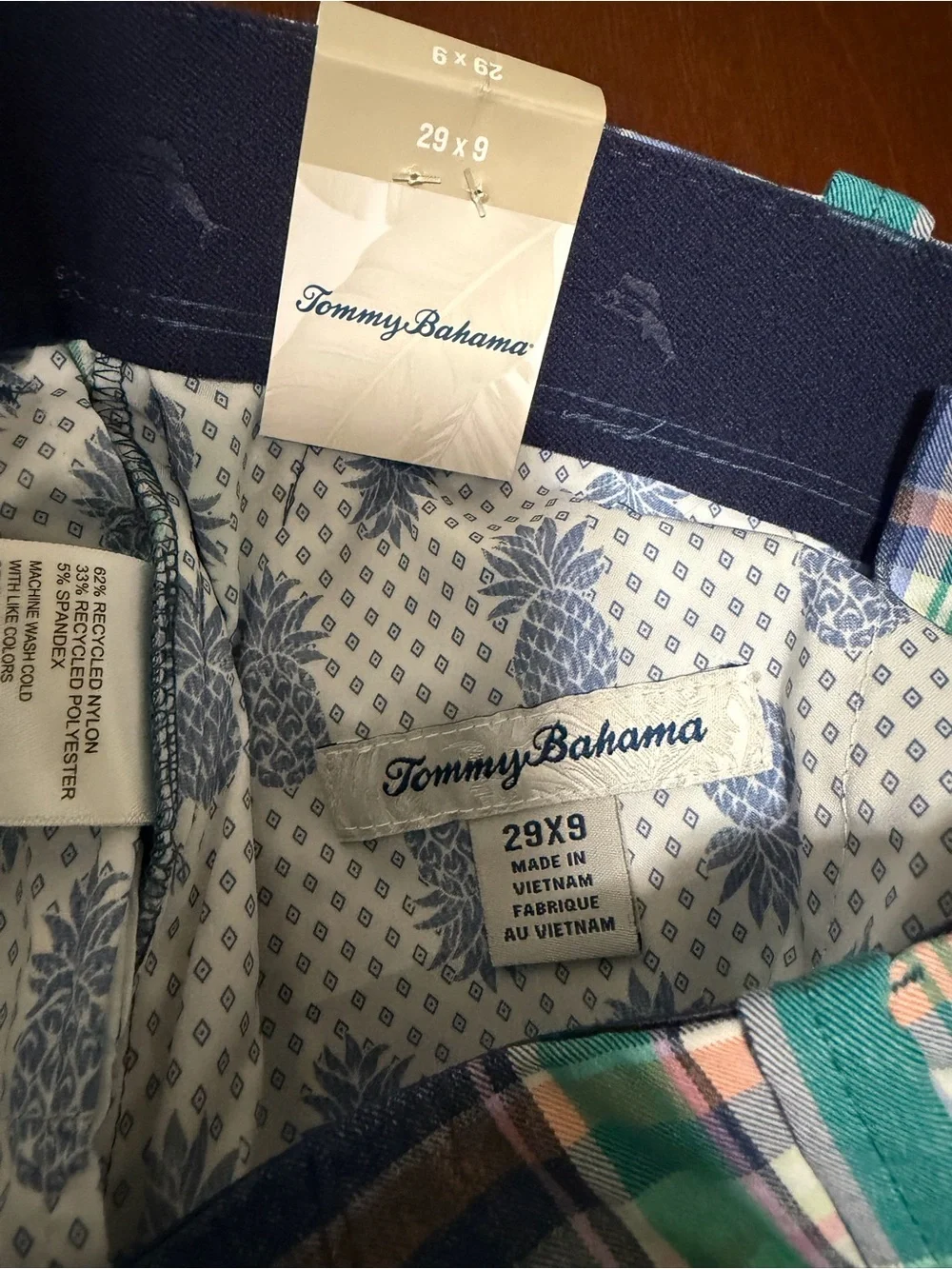 Tommy Bahama On Par Party Plaid 9” Shorts Men’s 29x9 Stretch UPF 30 NEW